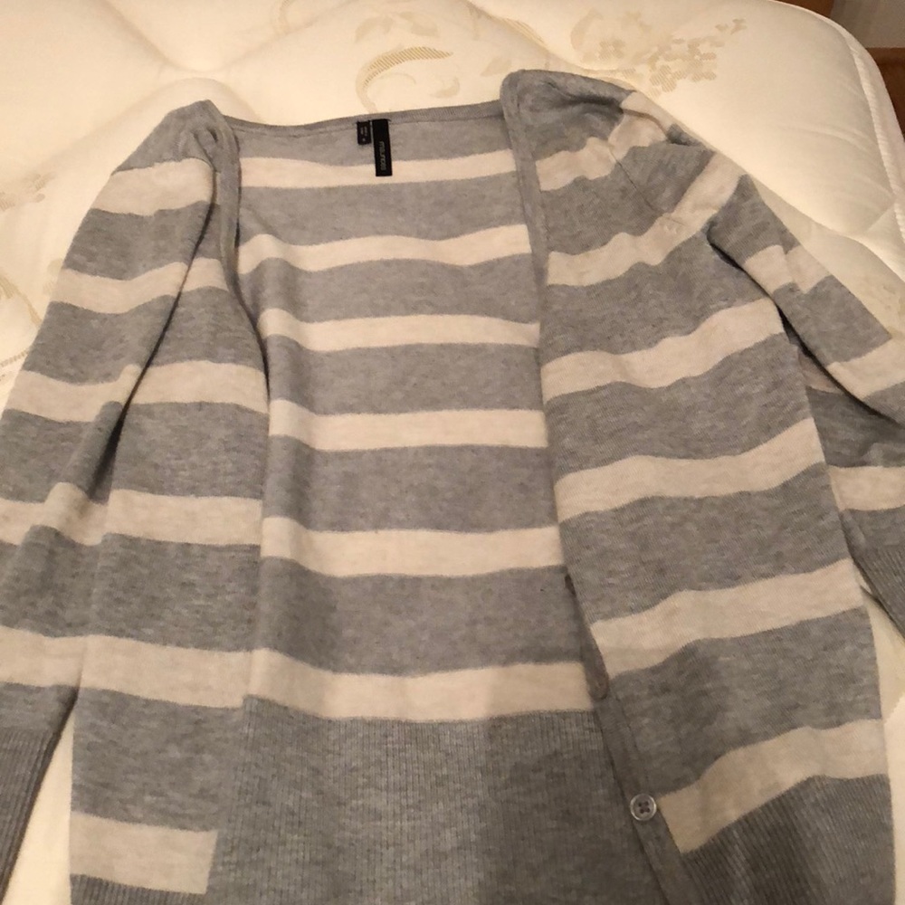 Grey and white Maurice’s sweater